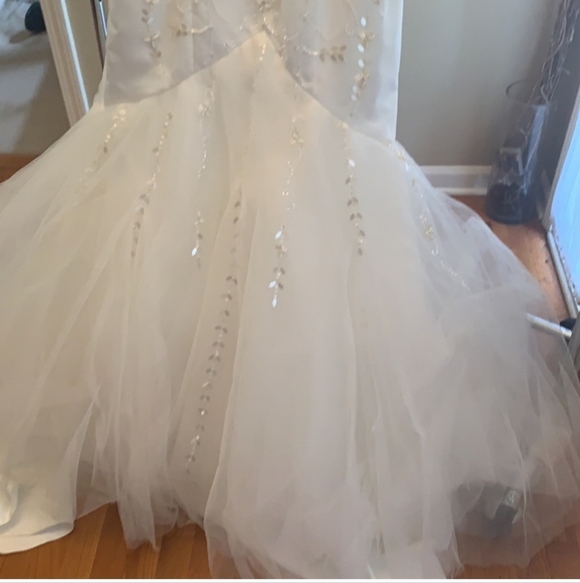 Mary's Bridal Ivory Wedding Gown - Picture 2 of 13